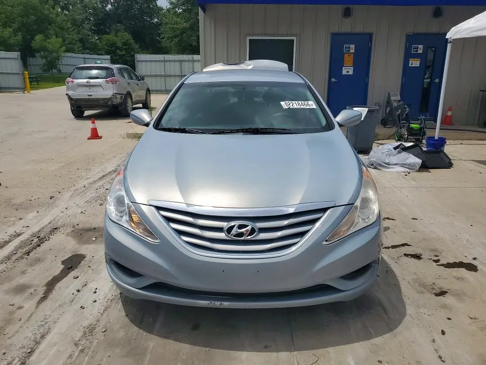 2011 HYUNDAI SONATA GLS  