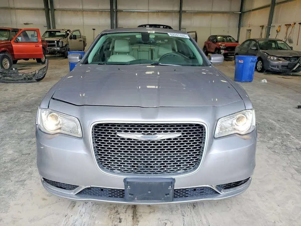 2015 CHRYSLER 300 LIMITED  