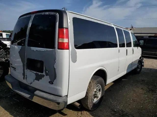 2011 CHEVROLET EXPRESS G3500 LT  