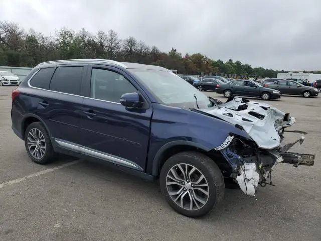 2017 MITSUBISHI OUTLANDER SE  