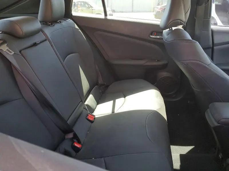 2016 TOYOTA PRIUS FOUR TOURING  