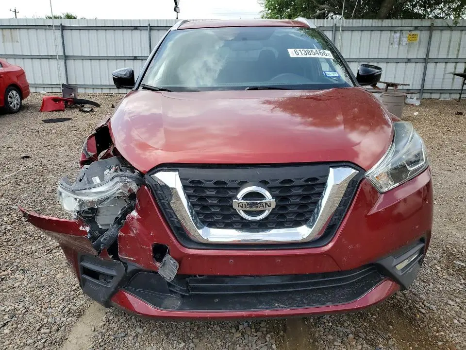 2019 NISSAN KICKS SR  