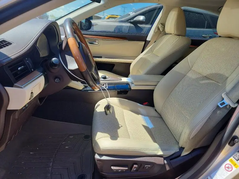 2016 LEXUS ES 300H  