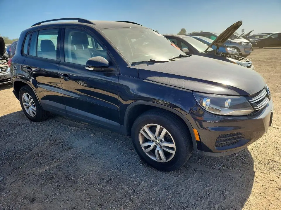 2016 VOLKSWAGEN TIGUAN S  