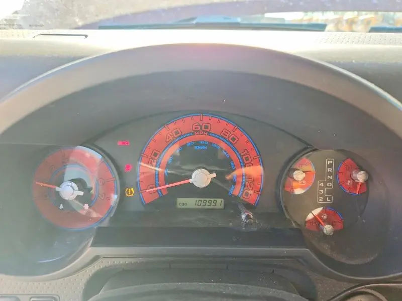 2011 TOYOTA FJ CRUISER BASE  