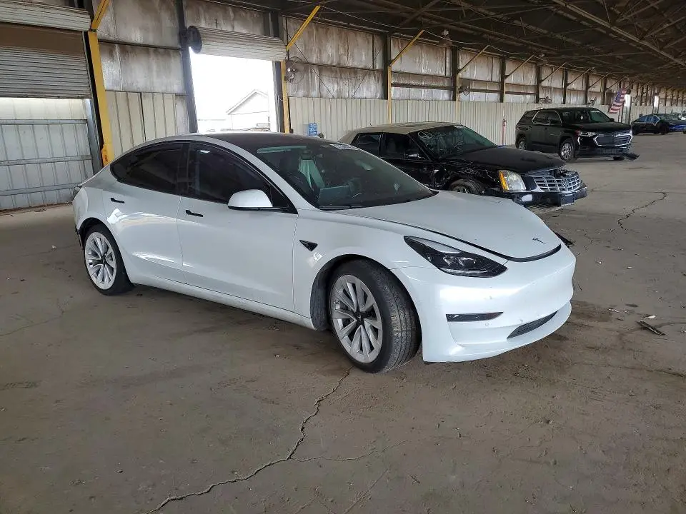 2021 TESLA MODEL 3   
