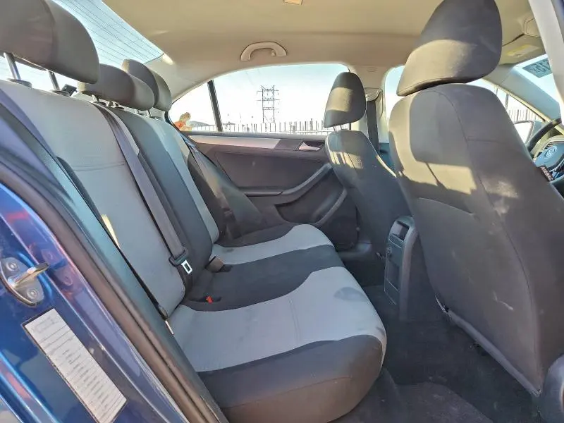 2017 VOLKSWAGEN JETTA   