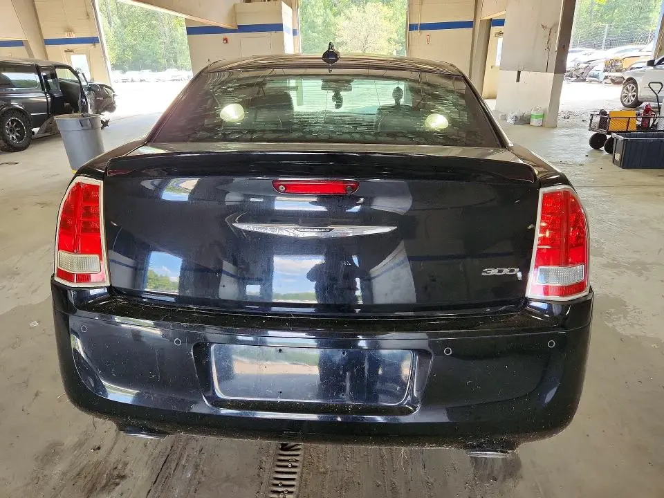 2017 CHRYSLER 300 LIMITED  