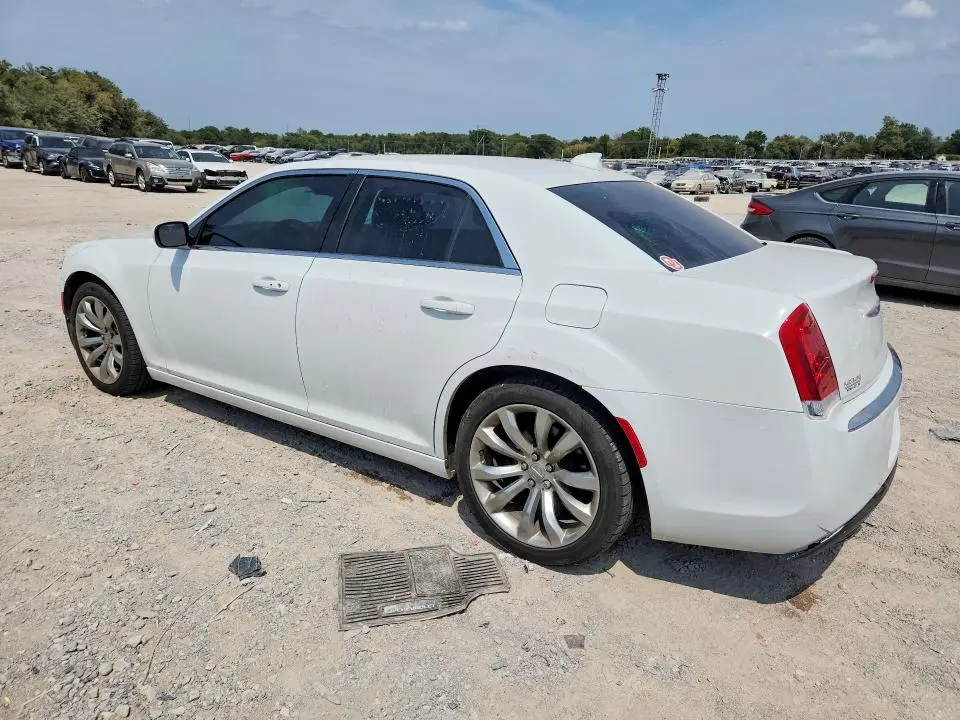 2018 CHRYSLER 300 TOURING  