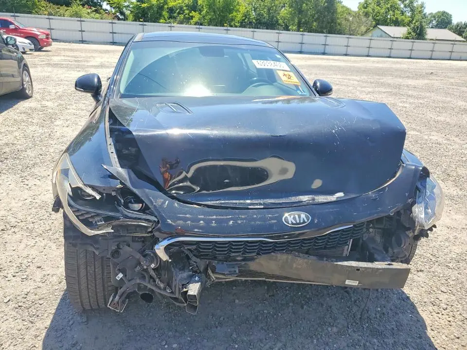 2018 KIA STINGER PREMIUM  