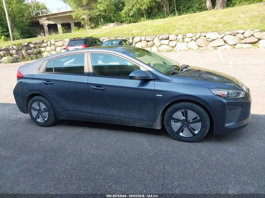2018 HYUNDAI IONIQ HYBRID BLUE