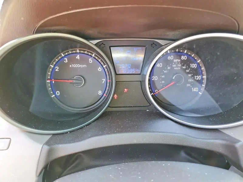 2012 HYUNDAI TUCSON GLS  