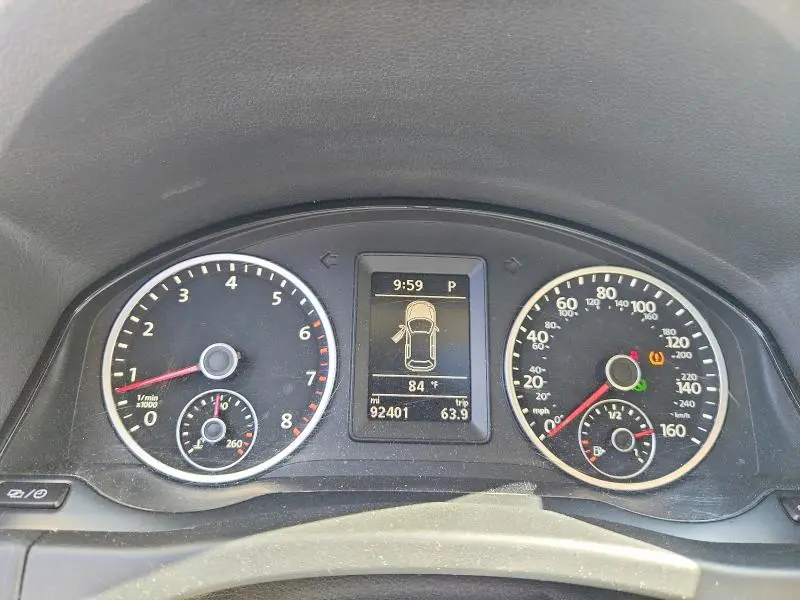 2014 VOLKSWAGEN TIGUAN S  
