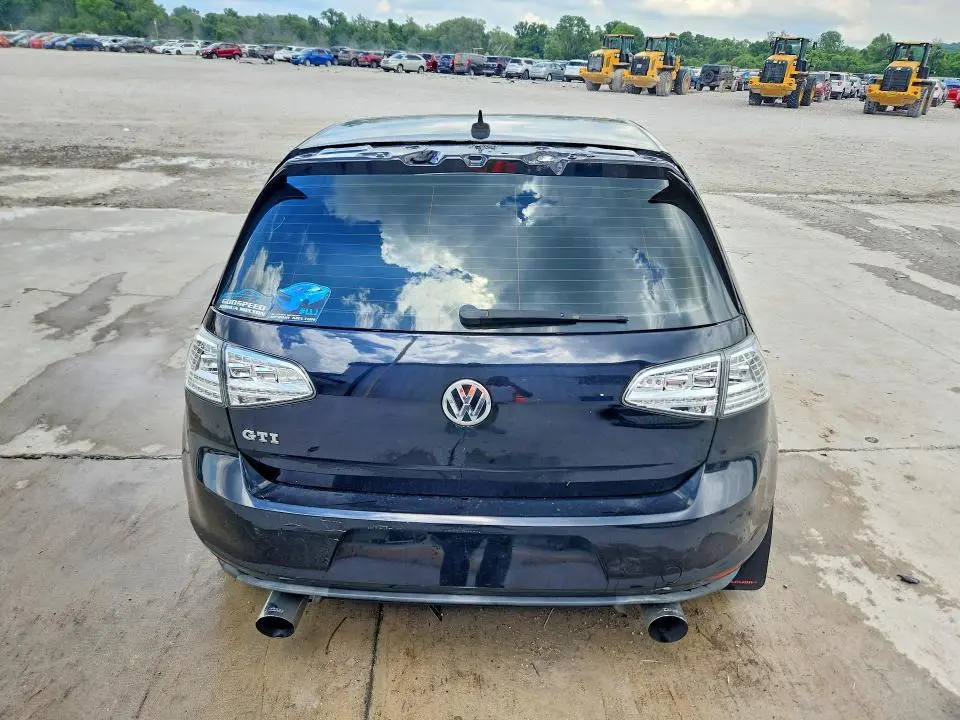 2015 VOLKSWAGEN GTI   