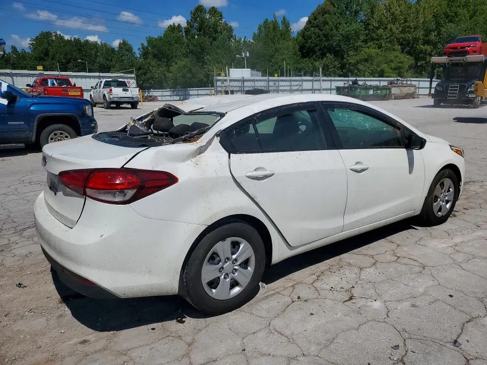 2018 KIA FORTE LX  