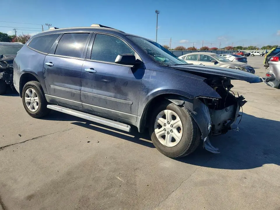 2017 CHEVROLET TRAVERSE LS  