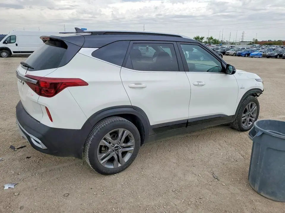 2022 KIA SELTOS S  