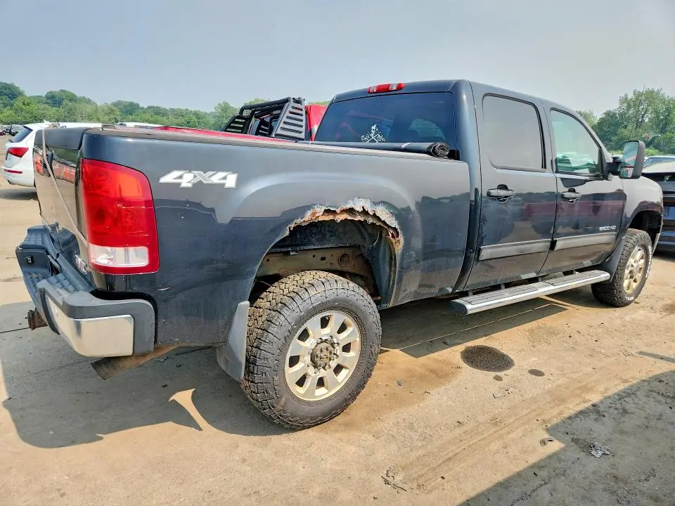 2013 GMC SIERRA K2500 SLE  