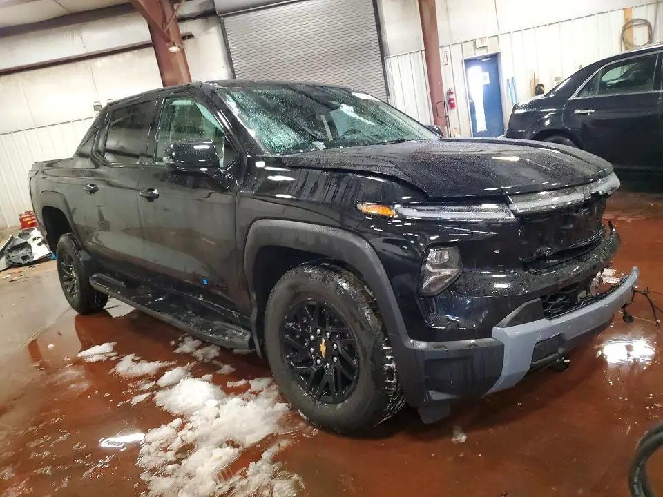 2025 CHEVROLET SILVERADO LT  