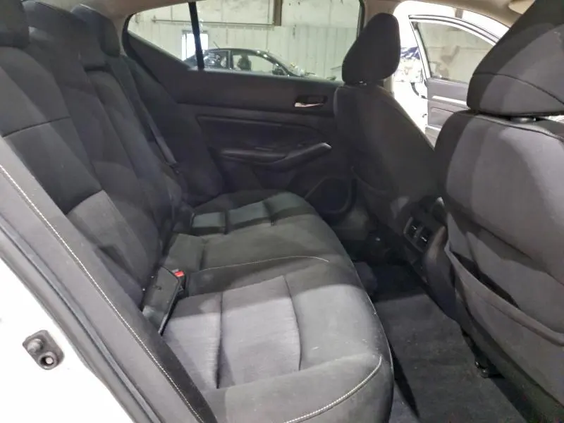 2019 NISSAN ALTIMA SV  