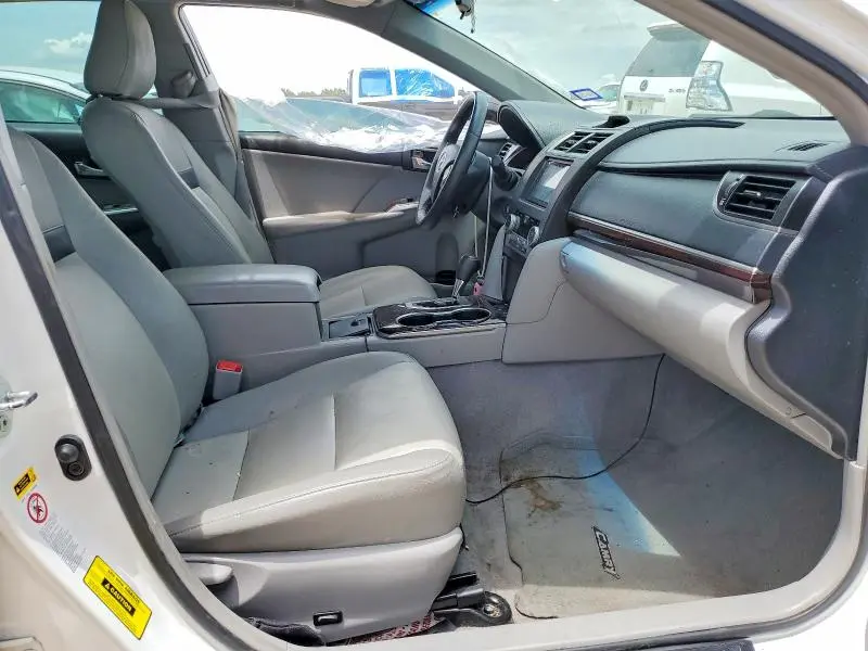 2012 TOYOTA CAMRY XLE  