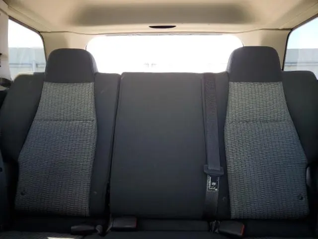 2010 JEEP GRAND CHEROKEE LAREDO