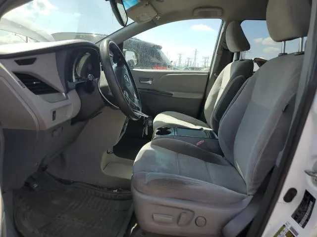 2015 TOYOTA SIENNA LE  