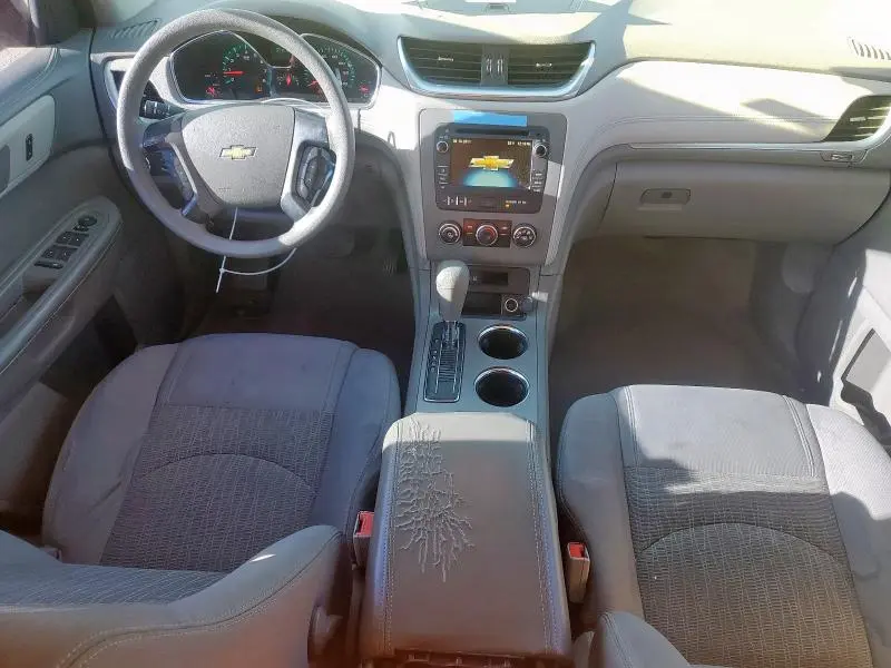 2013 CHEVROLET TRAVERSE LS  