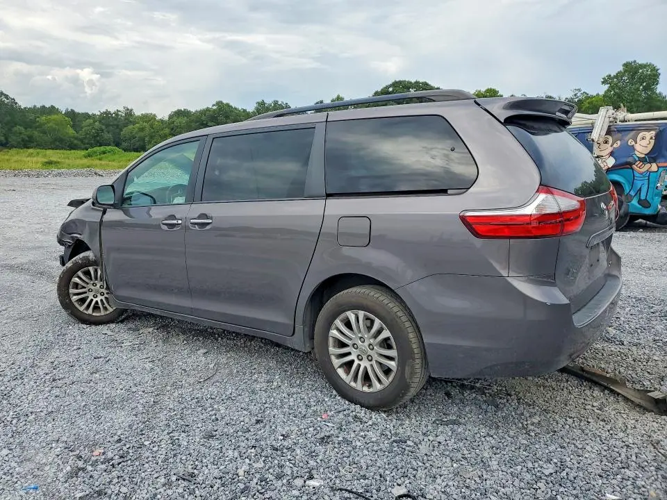 2015 TOYOTA SIENNA XLE 8-PASSENGER  