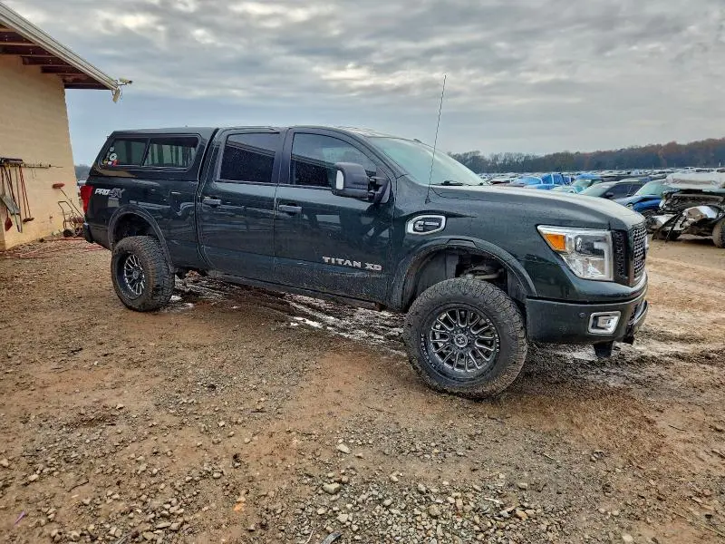 2019 NISSAN TITAN XD SL  