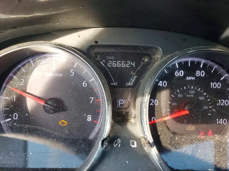 2015 NISSAN VERSA 1.6 SV  