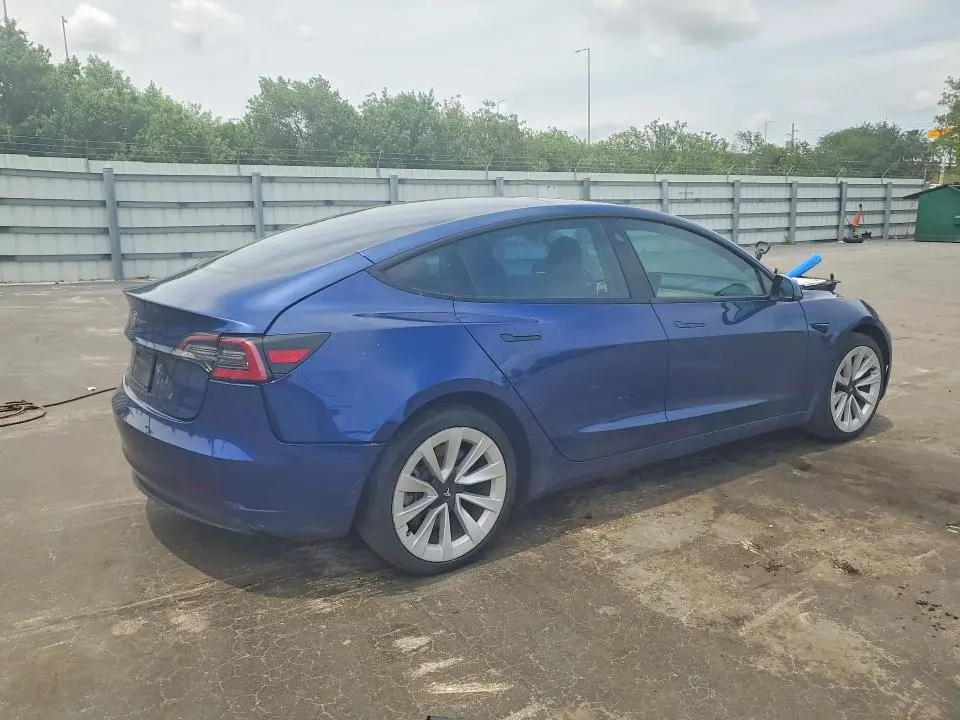 2021 TESLA MODEL 3   