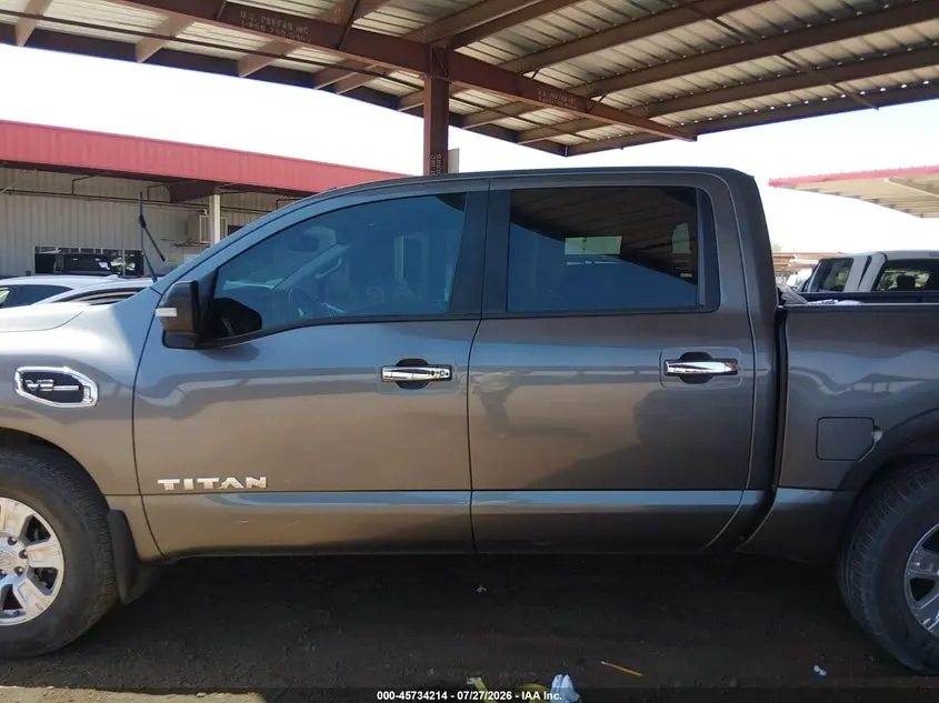 2017 NISSAN TITAN SV