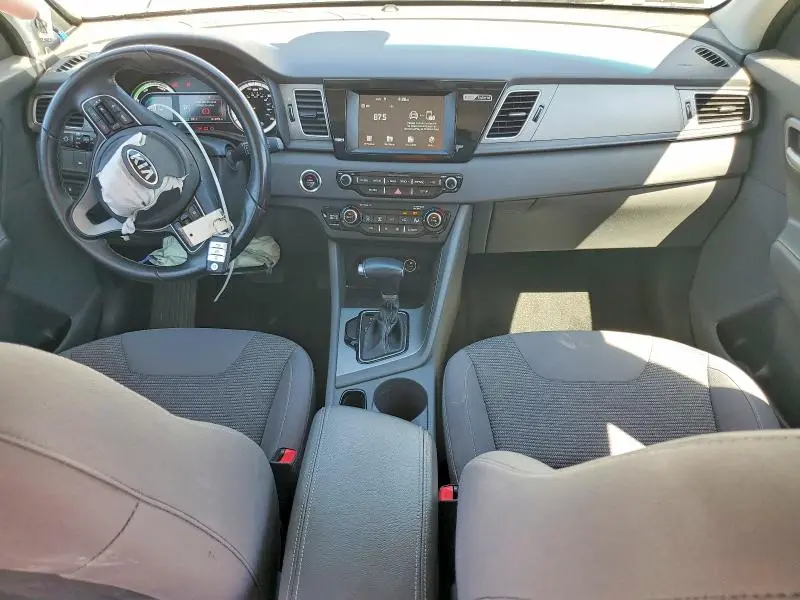 2017 KIA NIRO LX  