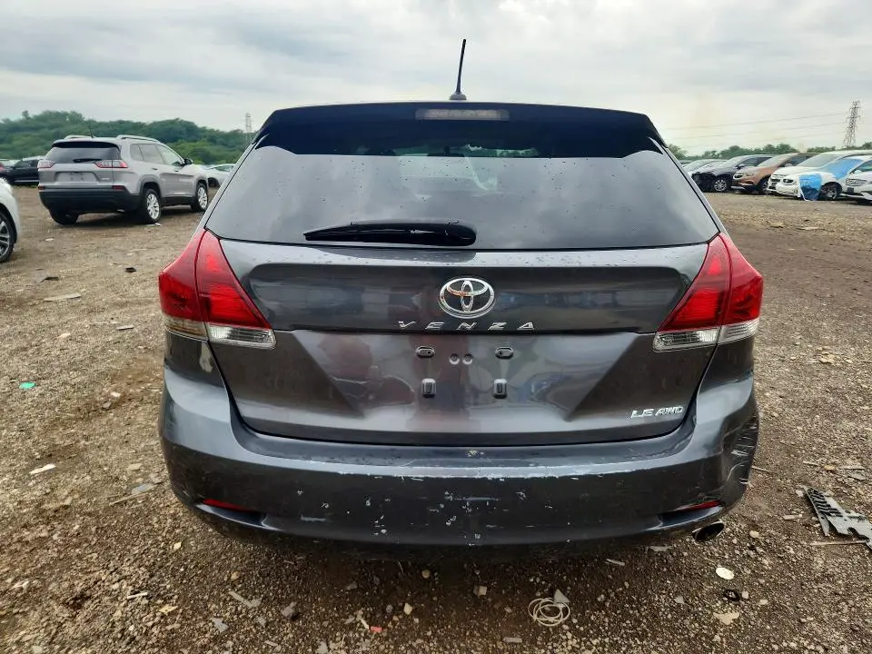 2013 TOYOTA VENZA LE  