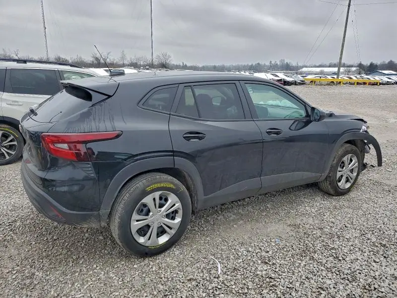 2025 CHEVROLET TRAX LS  