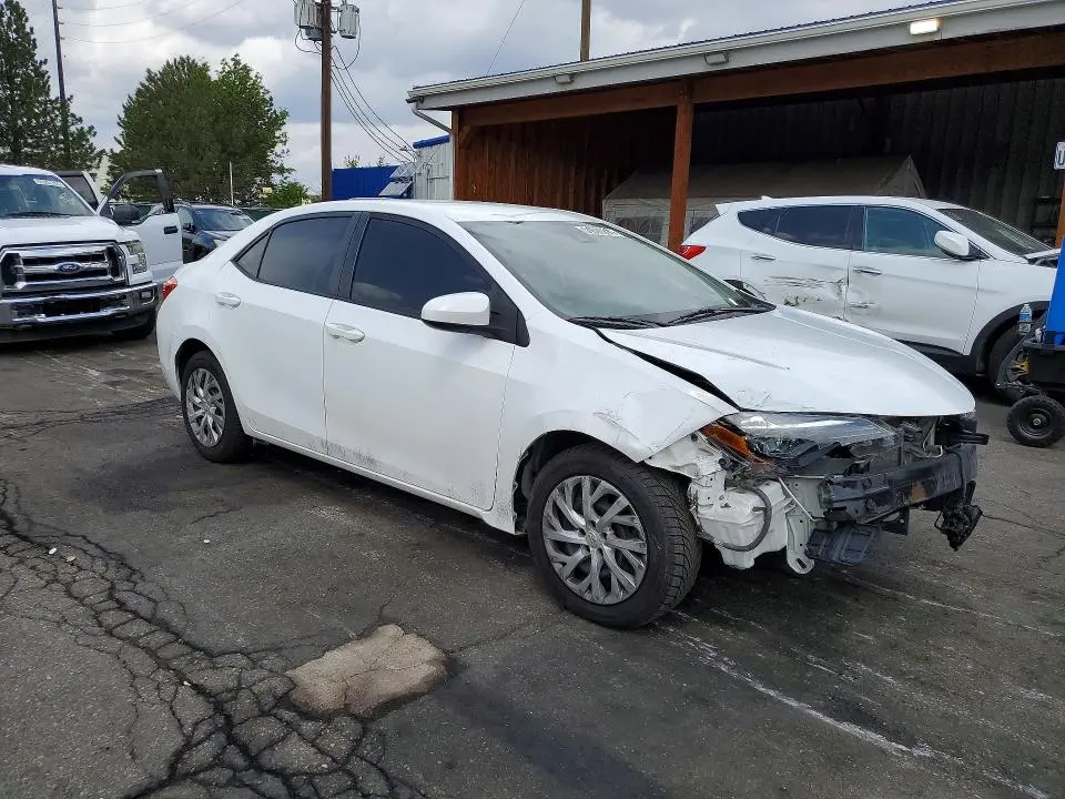 2019 TOYOTA COROLLA LE  