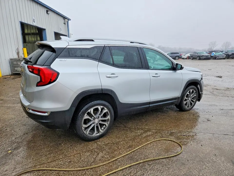2019 GMC TERRAIN SLT  