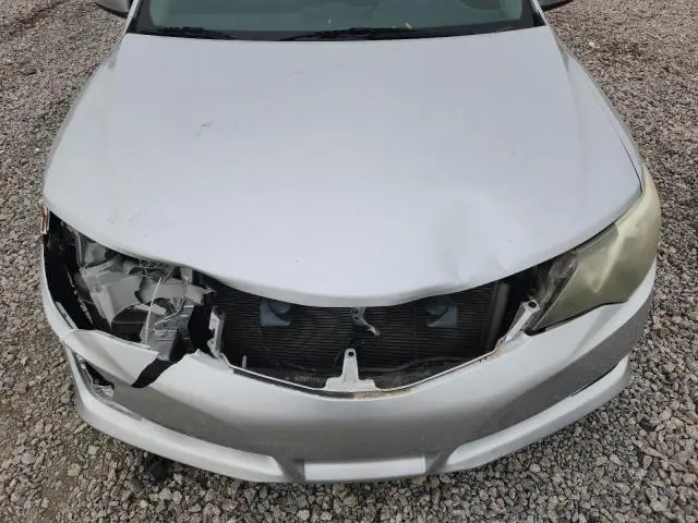 2014 TOYOTA CAMRY SE  