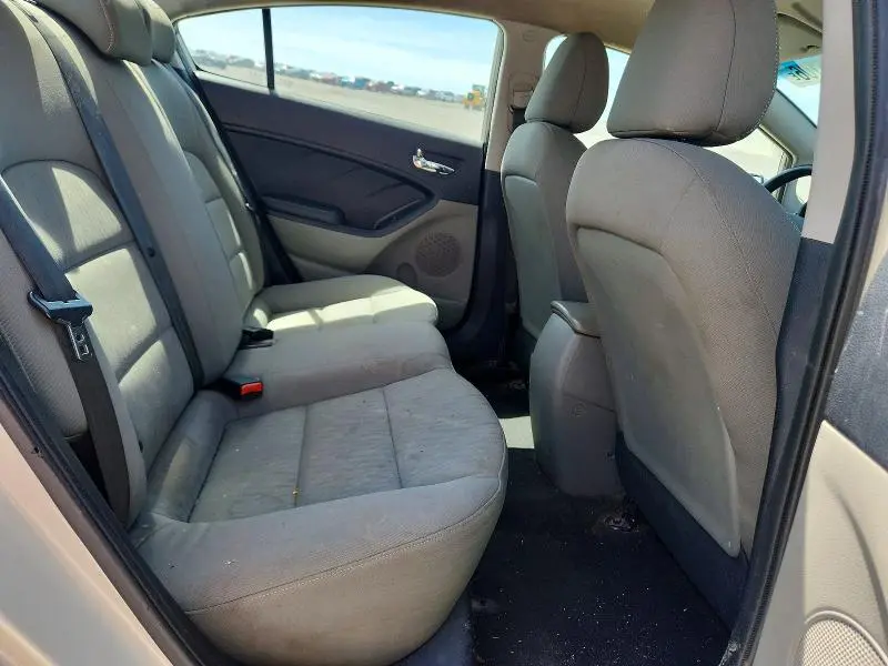 2015 KIA FORTE LX  