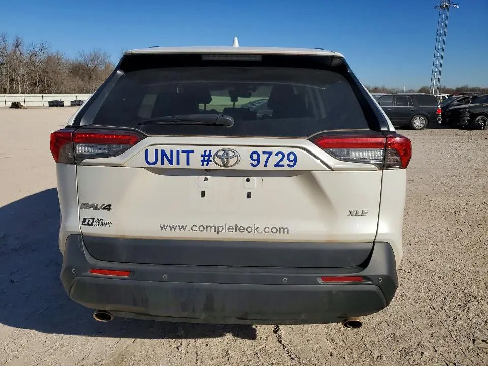 2024 TOYOTA RAV 4   