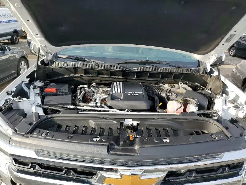 2025 CHEVROLET SILVERADO C1500 LT  