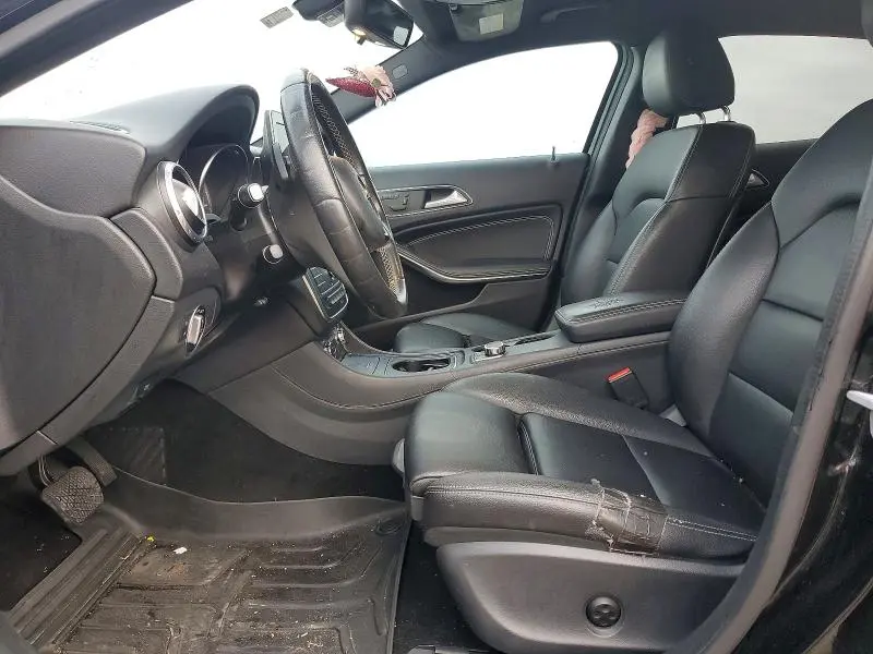 2017 MERCEDES-BENZ GLA 250  
