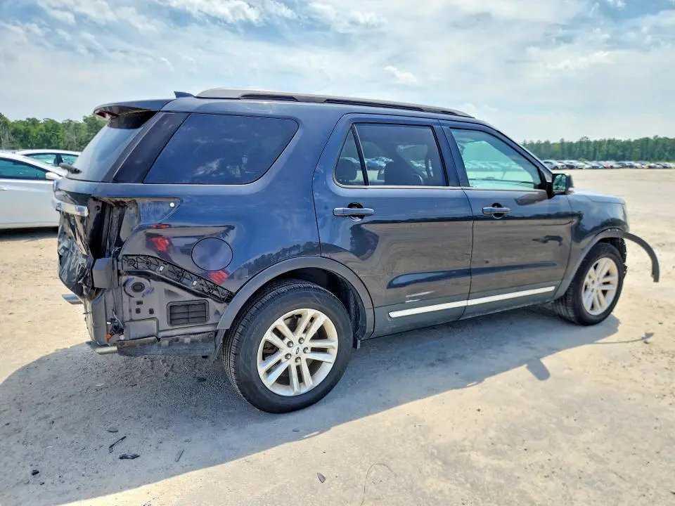 2017 FORD EXPLORER XLT  