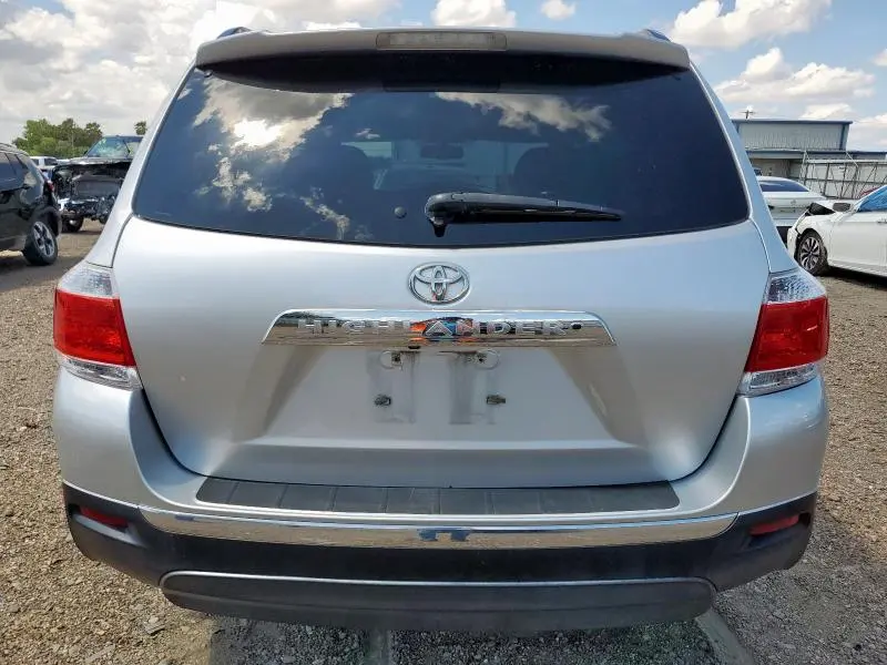 2012 TOYOTA HIGHLANDER BASE  