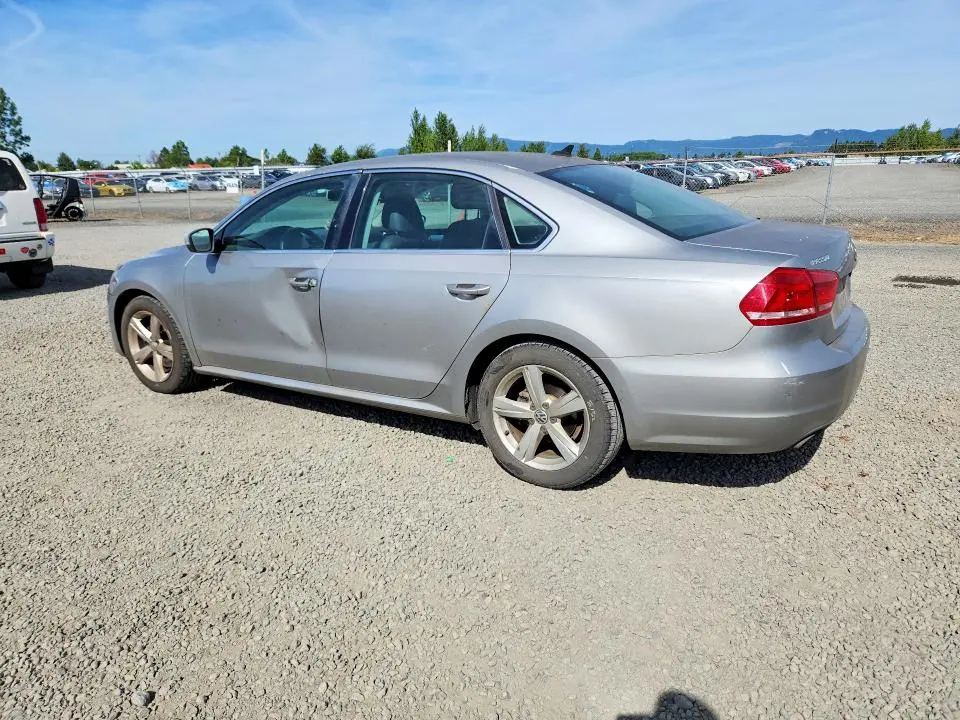 2012 VOLKSWAGEN PASSAT SE  