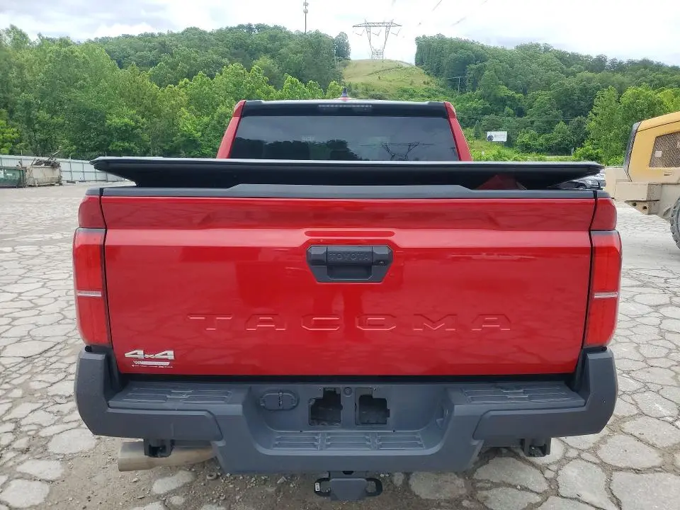 2025 TOYOTA TACOMA SR  