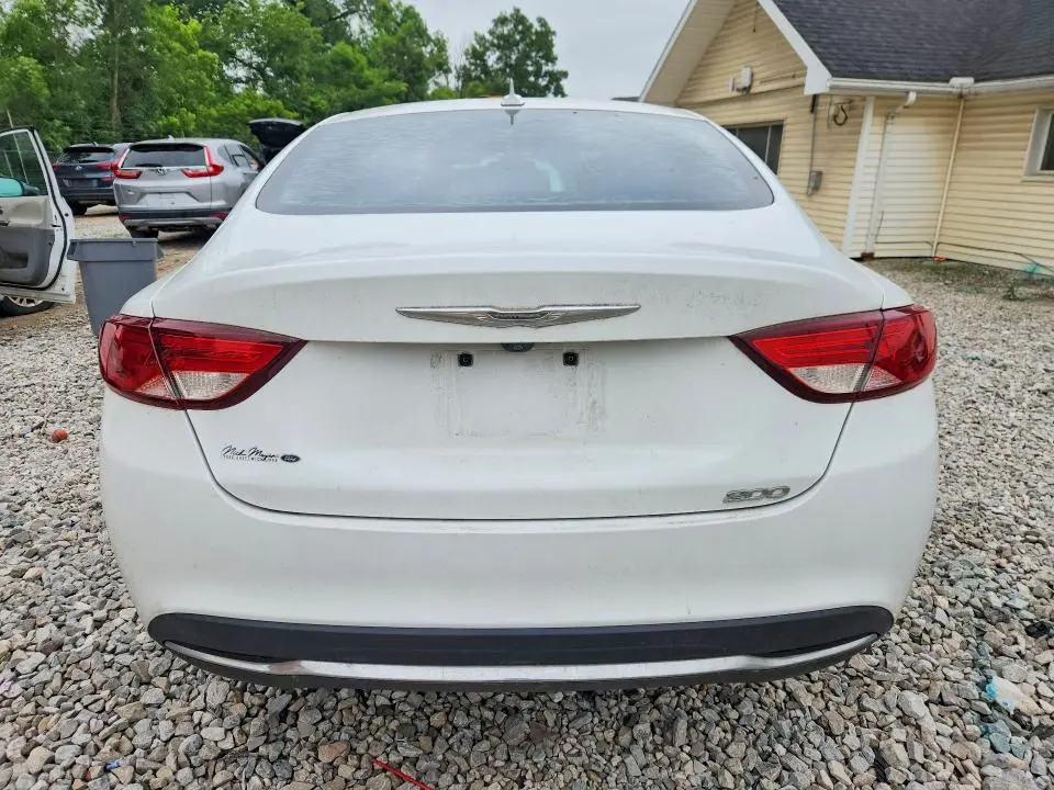 2016 CHRYSLER 200 LIMITED  
