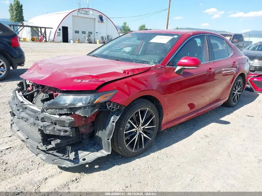 2024 TOYOTA CAMRY SE