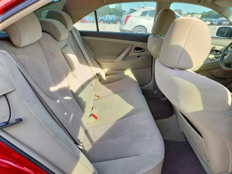 2011 TOYOTA CAMRY LE  